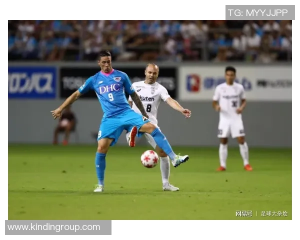 虎年贺岁足球明星携手祝福图集展现激情与团圆的美好时刻